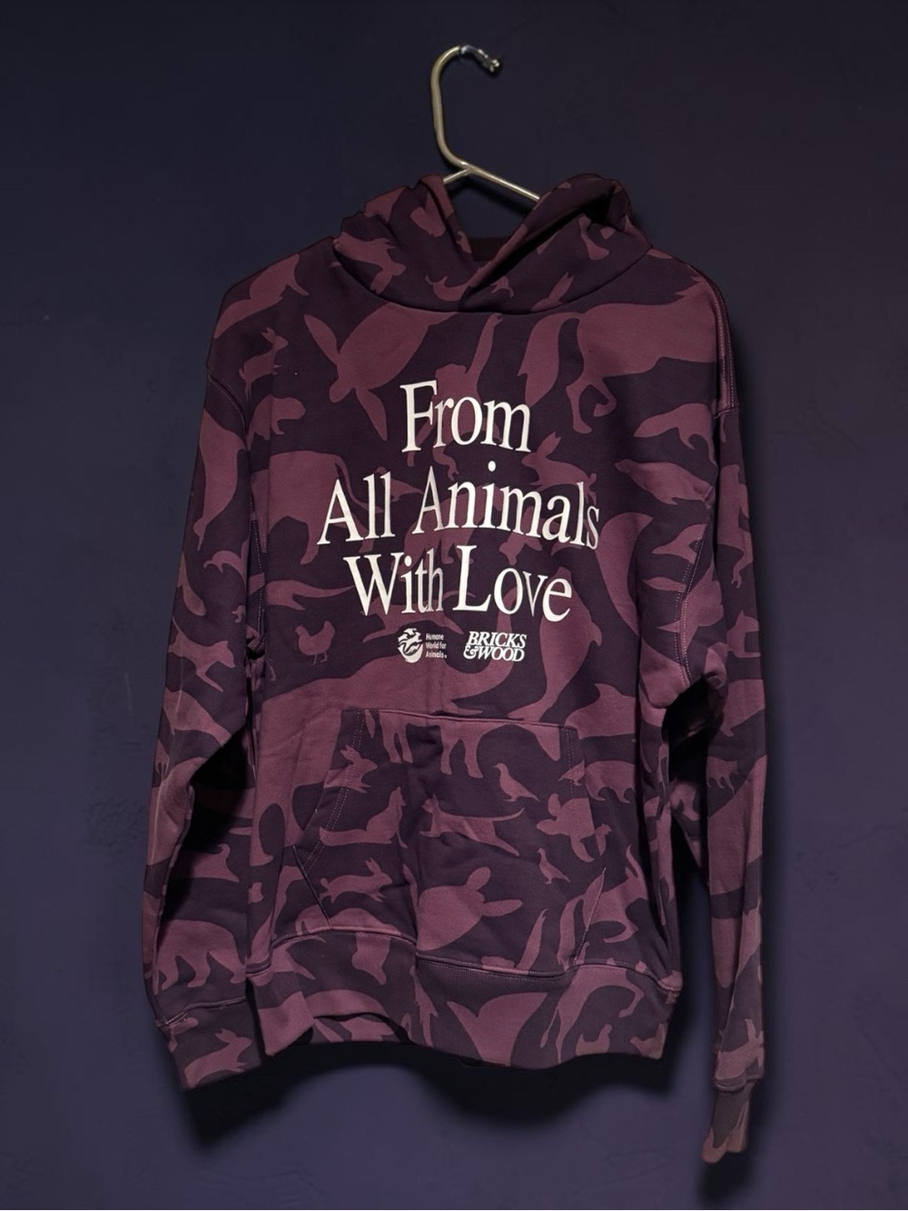 Bricks & Wood x Humane World for Animals Camo Hoodie M - ComplexCon Exclusive 🔥